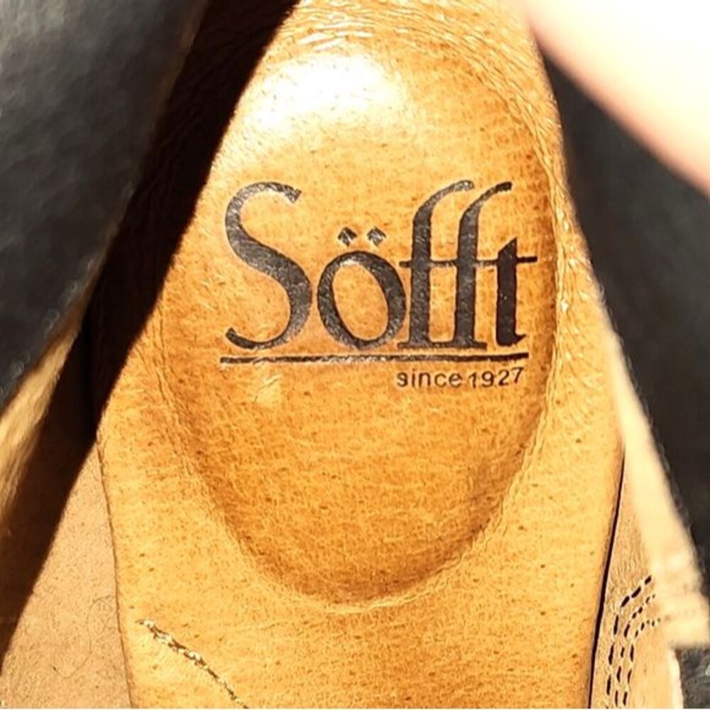 Sofft SF0006521 Wilton Black Suede‎ Whip Stitched Heeled Bootie Size 7.5 - Picture 9 of 10